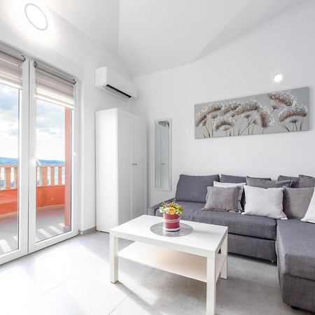 Apartments Matea Дуче Екстер'єр фото