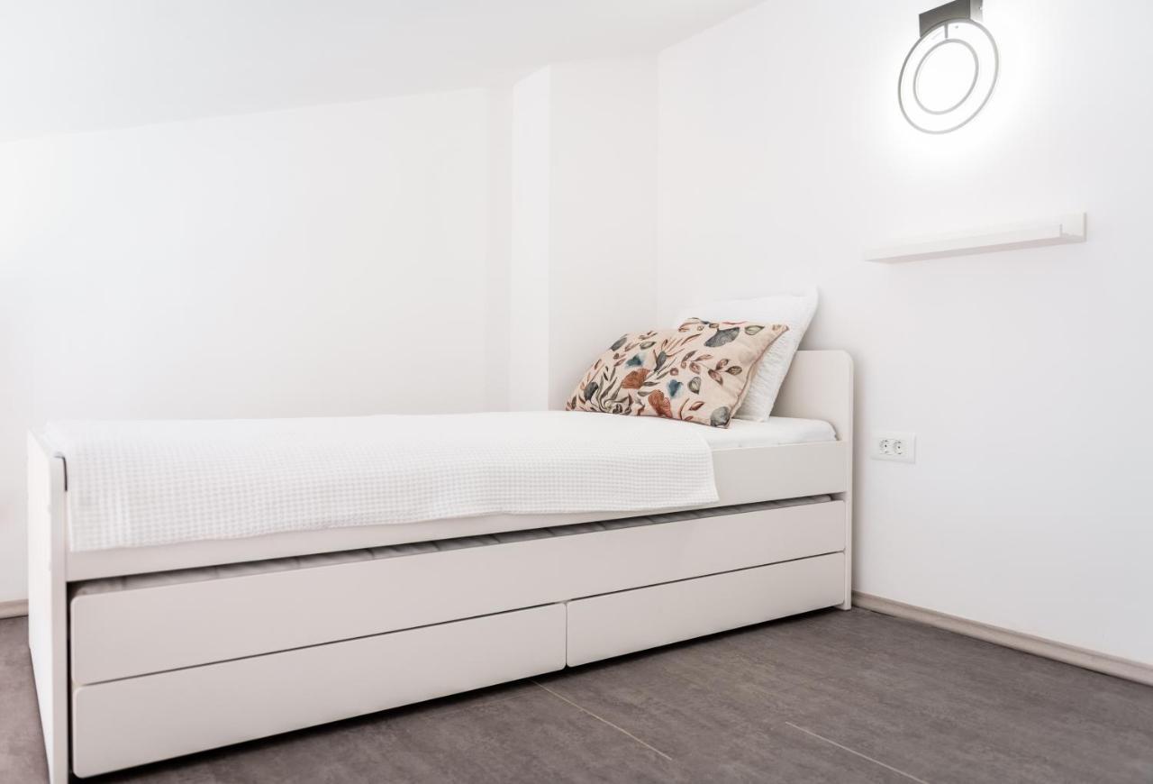 Apartments Matea Дуче Екстер'єр фото